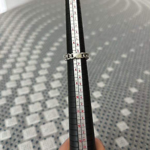 18k White Gold rope ring with CZ - Picture 5 of 7